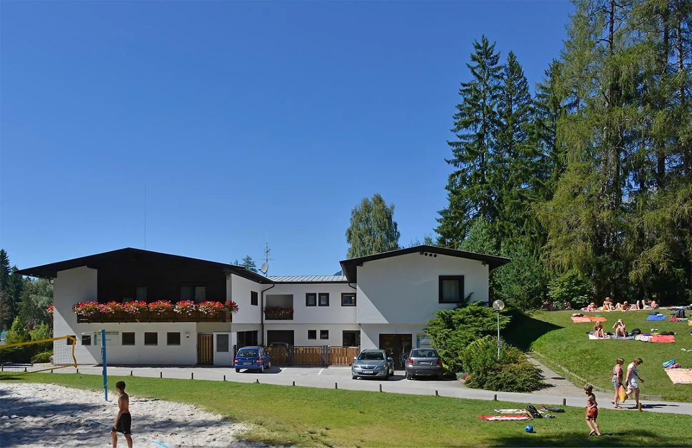 Üdülőpark Ferienparadies Natterer See Neu Gotzens